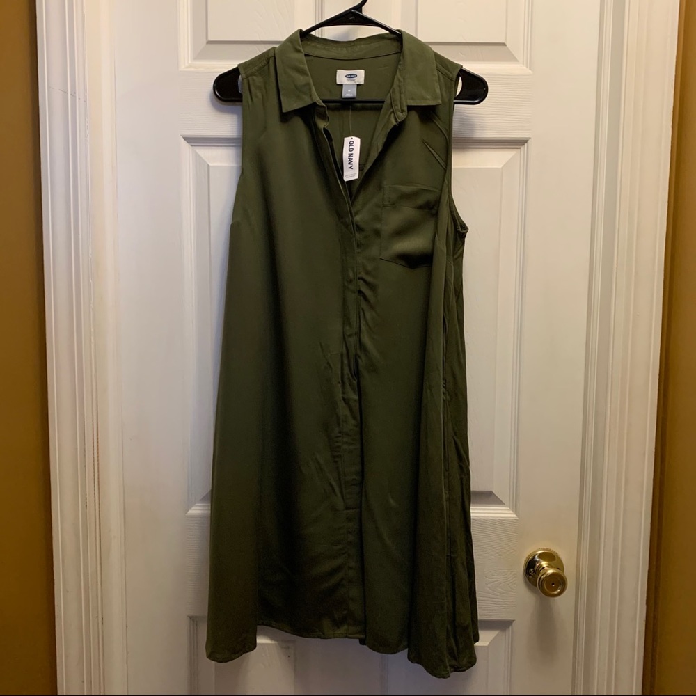 Old Navy Sleeveless Collared Swing Dress